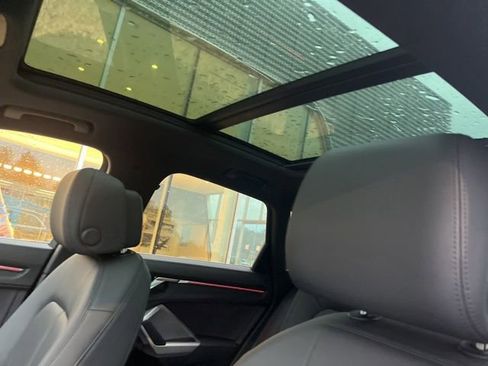 Used 2023 Audi Q3 2.0T Premium Plus image 37