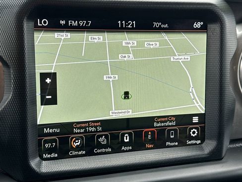 Used 2020 Jeep Wrangler Unlimited Sahara image 18