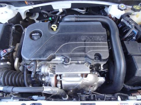 Used 2024 Chevrolet Malibu LT FWD image 33
