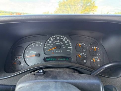 Used 2006 Chevrolet Silverado 2500 LT RWD image 12