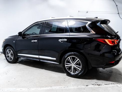 Used 2017 INFINITI QX60 Luxe w/ Premium Plus Package AWD/4WD image 2