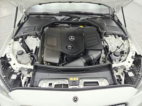 Used 2022 Mercedes-Benz C 300 Sedan image 16