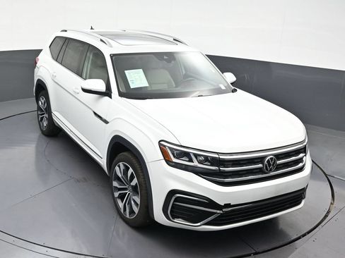 Used 2021 Volkswagen Atlas SEL R-Line FWD image 21