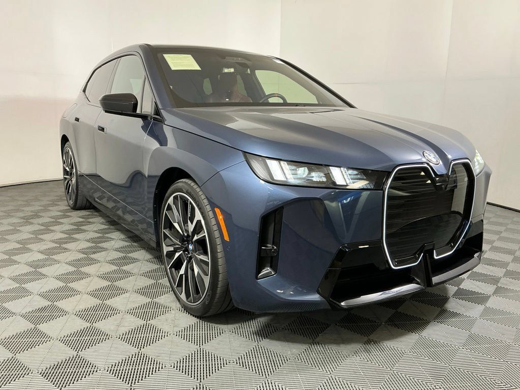 Certified 2026 BMW iX M70 AWD/4WD image 4
