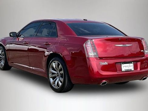 Used 2014 Chrysler 300 S RWD image 4