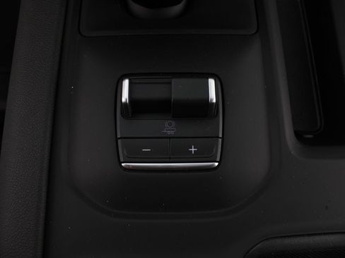 New 2026 GMC Sierra 1500 AT4 AWD/4WD image 9