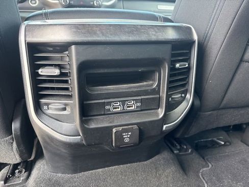 Used 2022 RAM 1500 Big Horn AWD/4WD image 10