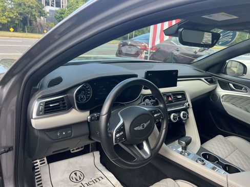 Used 2022 Genesis G70 3.3T w/ Sport Prestige Package image 21