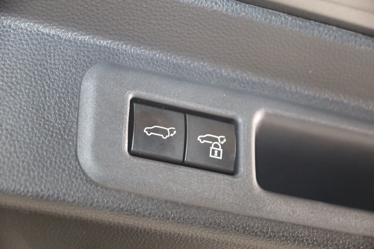 Used 2024 Toyota Sequoia Platinum AWD/4WD image 52