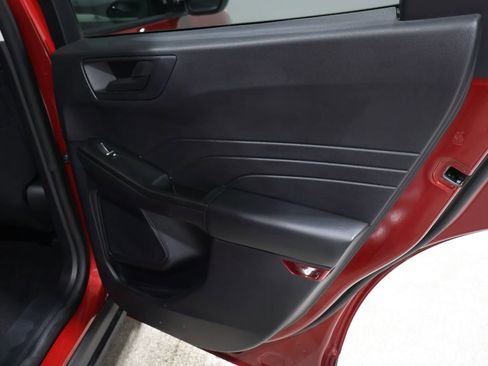 Used 2022 Ford Escape SE w/ Cold Weather Package image 22