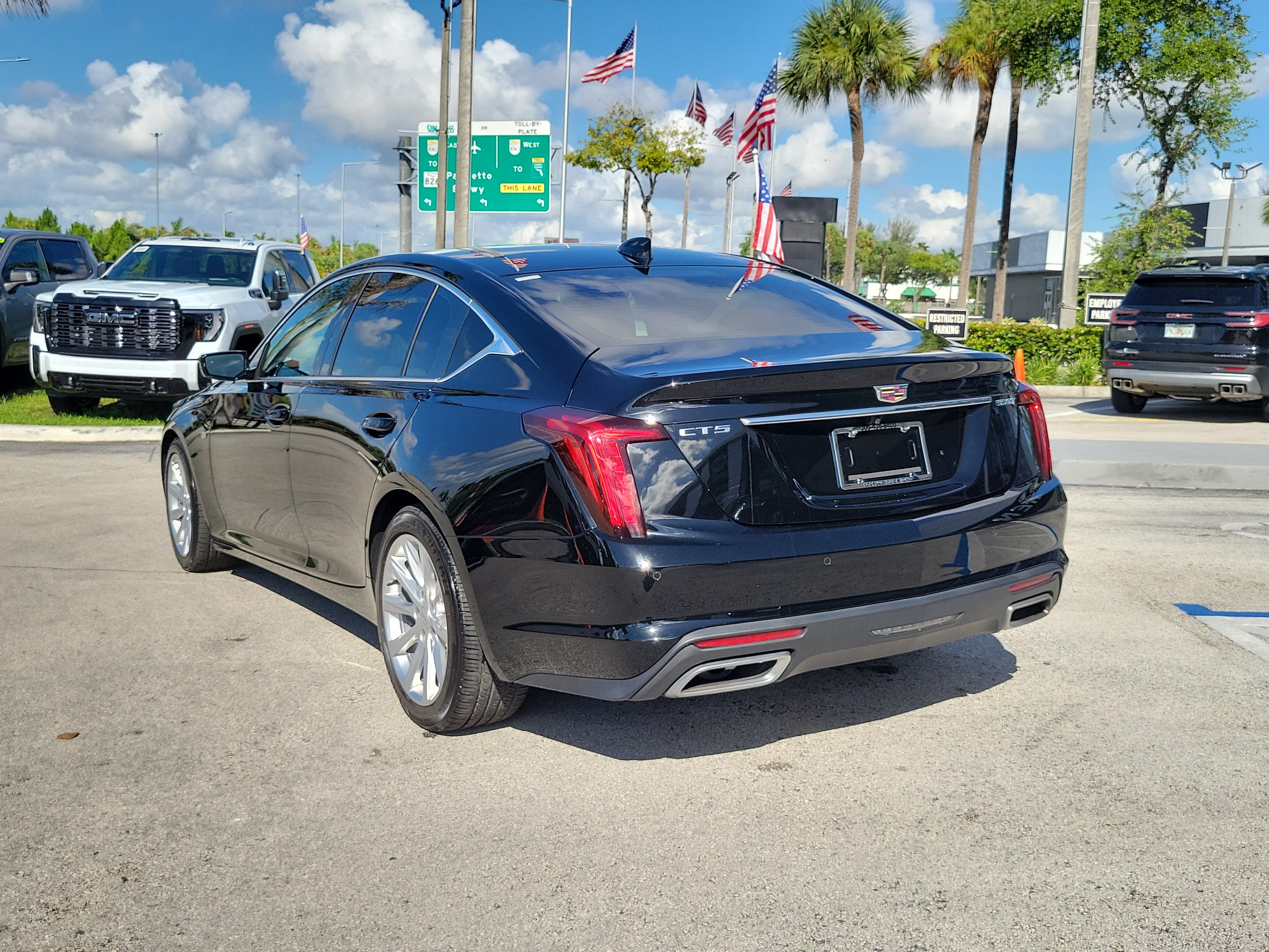 Used 2024 Cadillac CT5 Luxury RWD image 7