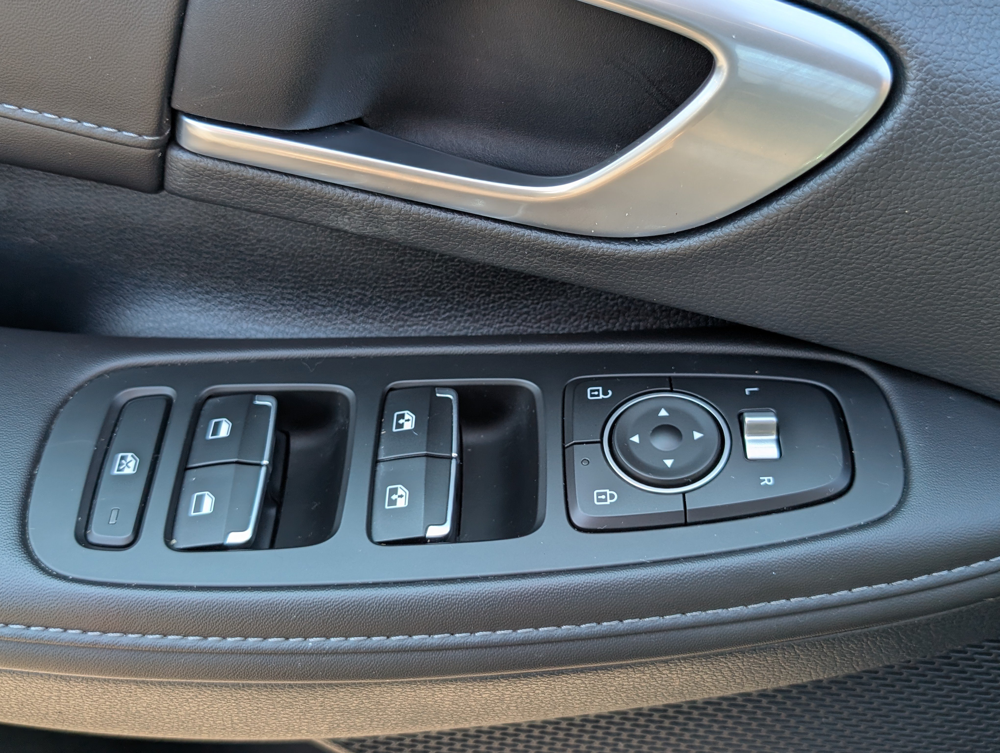 Used 2022 Hyundai Sonata Limited FWD image 16