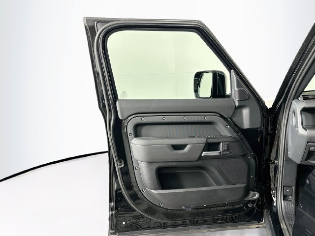 Used 2026 Land Rover Defender 110 S AWD/4WD image 11