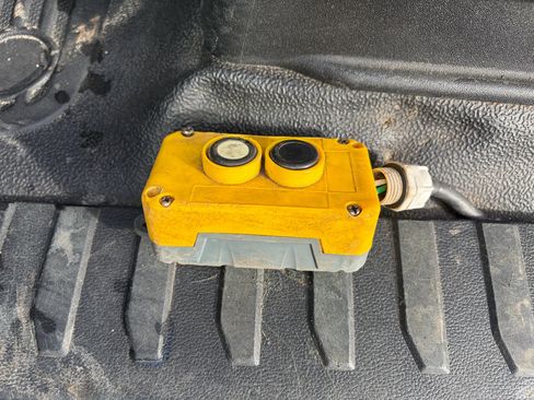 Used 2018 Ford F550 4x4 Regular Cab Super Duty image 25