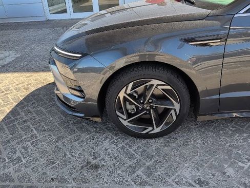 Used 2024 Hyundai Sonata SEL w/ Convenience Package image 12