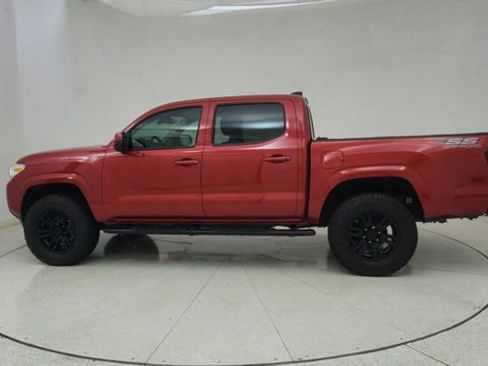 Used 2020 Toyota Tacoma SR image 65