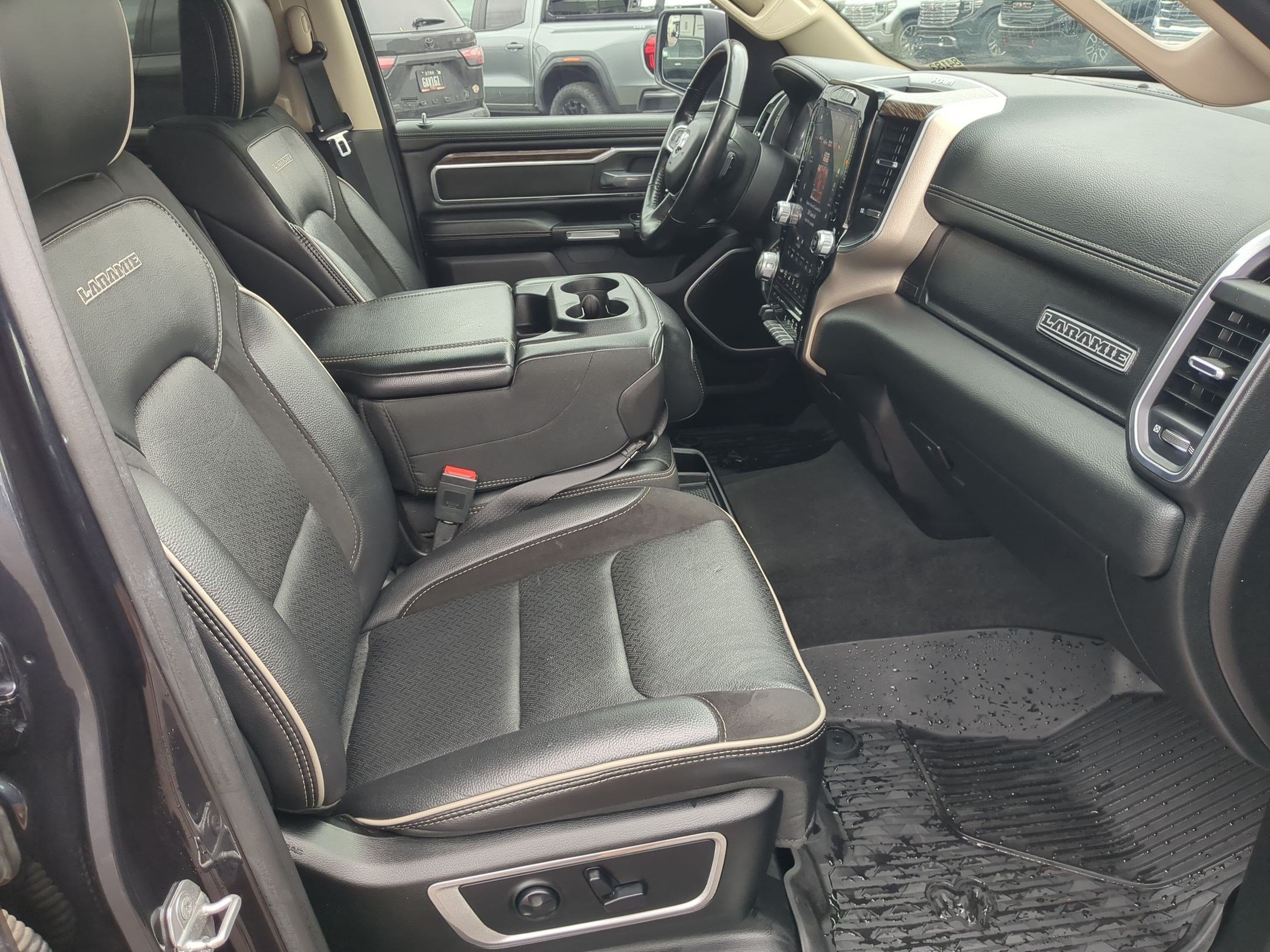 Used 2020 RAM 1500 Laramie AWD/4WD image 31