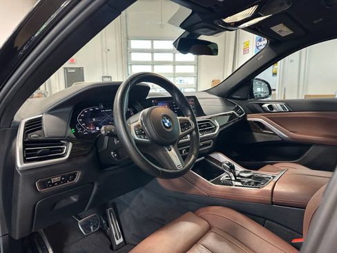 Used 2023 BMW X6 M50i AWD/4WD image 16