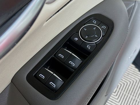 Used 2023 Cadillac XT5 Premium Luxury w/ Technology Package image 18