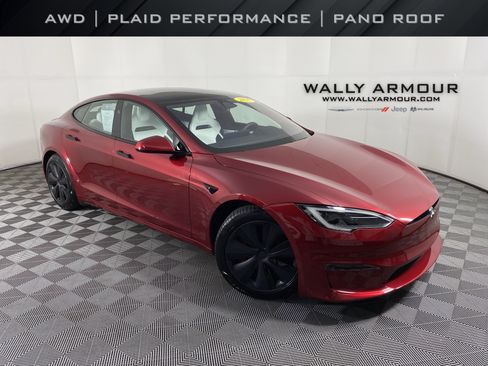 Used 2025 Tesla Model S Plaid AWD/4WD image 1