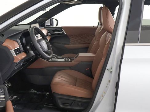 New 2026 Mitsubishi Outlander SEL image 31