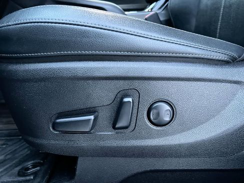 Used 2022 Kia Telluride EX w/ EX Premium Package image 12