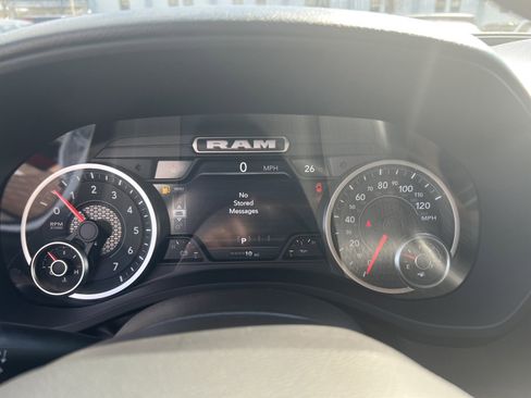 New 2026 RAM 1500 Express AWD/4WD image 16