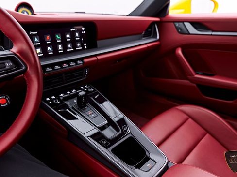 Used 2025 Porsche 911 Carrera RWD image 71