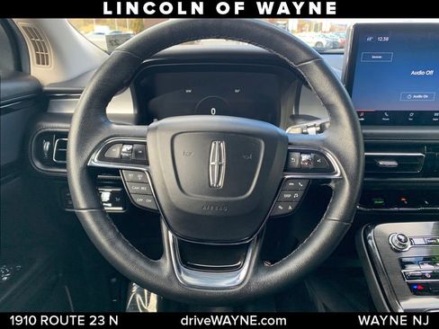 Certified 2022 Lincoln Nautilus AWD image 24