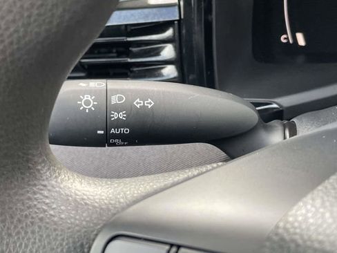 Used 2025 Toyota Camry LE image 30