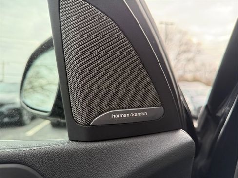 Used 2021 BMW X5 xDrive40i w/ M Sport Package image 31