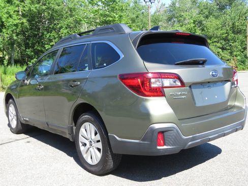 Used 2019 Subaru Outback 2.5i Premium AWD/4WD image 7