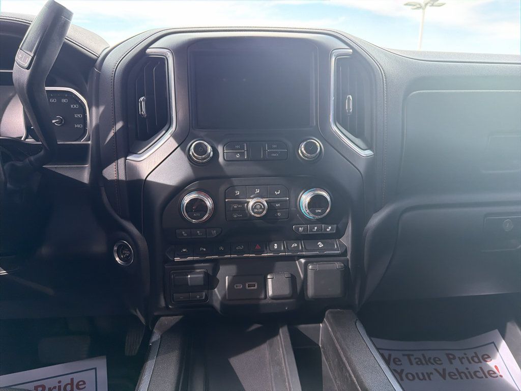 Used 2021 GMC Sierra 1500 AT4 w/ AT4 Value Package AWD/4WD image 10