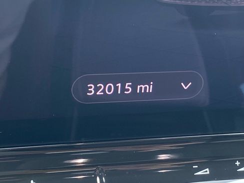 Used 2023 Volkswagen ID.4 Pro RWD image 19