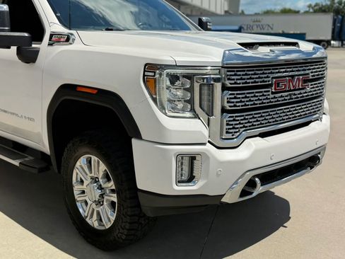Used 2022 GMC Sierra 2500 Denali AWD/4WD image 5