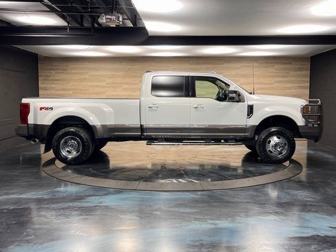 Used 2022 Ford F350 Lariat w/ Lariat Ultimate Package image 10