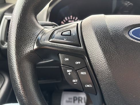 Used 2020 Ford Edge SE image 20