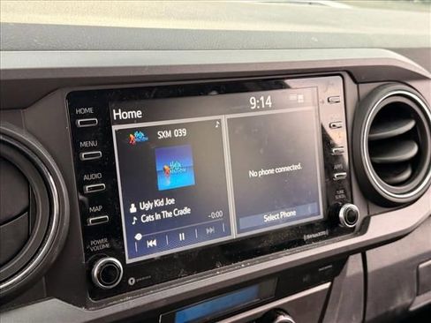 Used 2023 Toyota Tacoma TRD Sport w/ Technology Package image 19