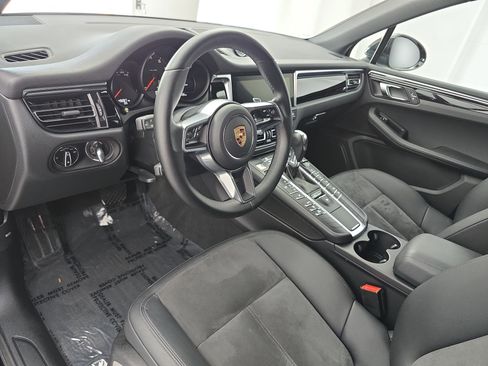 Used 2020 Porsche Macan AWD/4WD image 16
