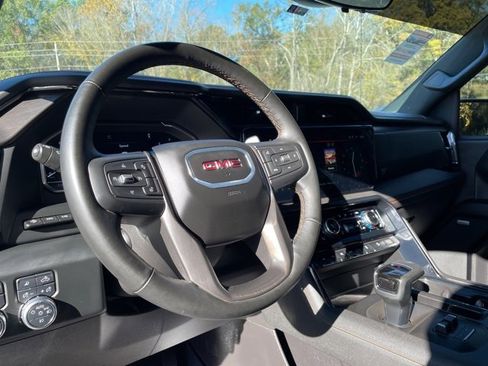 Used 2024 GMC Sierra 1500 AT4 w/ Technology Package image 23