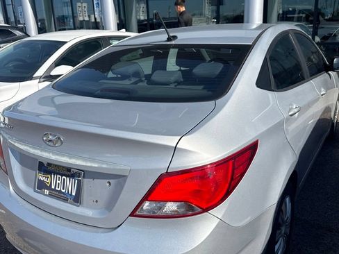 Used 2016 Hyundai Accent SE FWD image 4