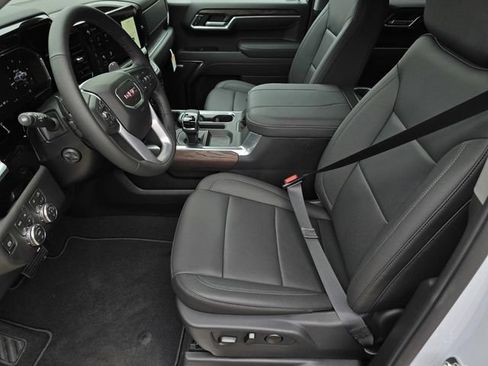 New 2026 GMC Sierra 1500 SLT w/ SLT Convenience Package AWD/4WD image 16