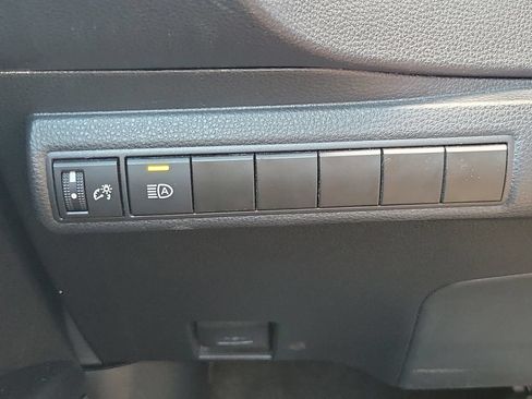 Used 2024 Toyota Corolla LE FWD image 23