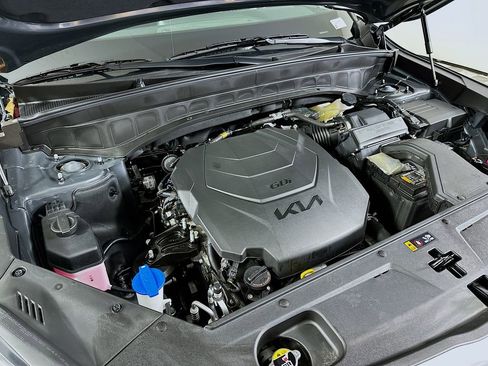 Used 2025 Kia Telluride LX FWD image 26