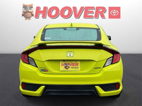 Used 2019 Honda Civic Touring image 3