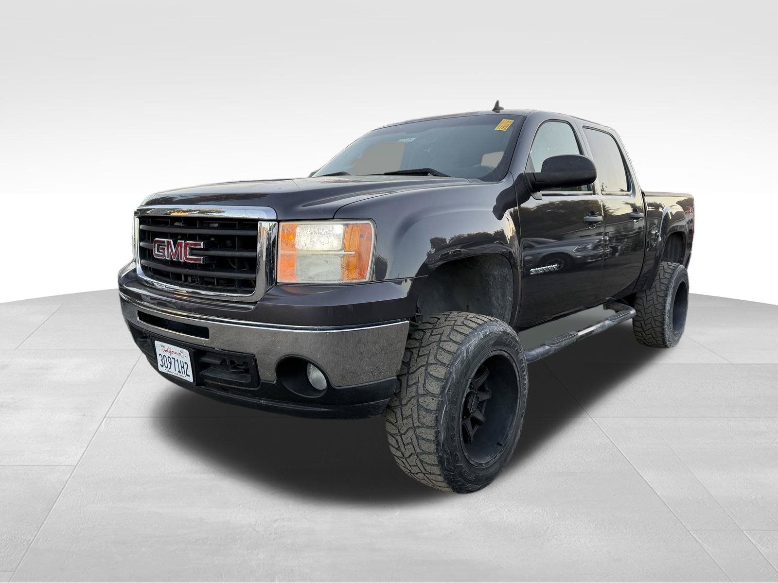 Used 2011 GMC Sierra 1500 SLE w/ Power Tech Package AWD/4WD image 7
