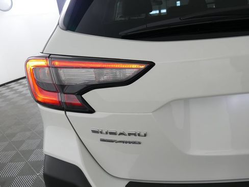 Used 2024 Subaru Outback Premium AWD/4WD image 30