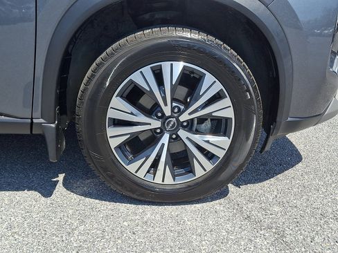 Used 2022 Nissan Rogue SV AWD/4WD image 8