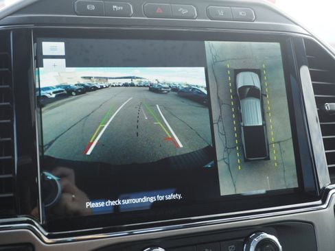 Used 2022 Ford F250 Platinum w/ FX4 Off-Road Package image 26