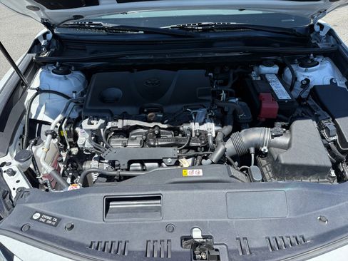 Used 2020 Toyota Camry XLE FWD image 20
